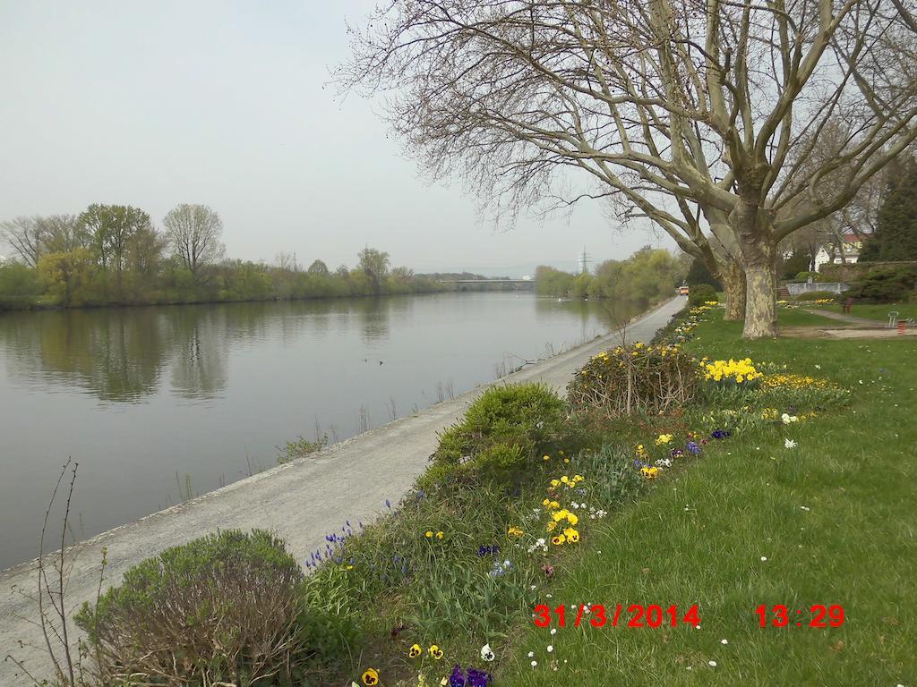 Frankfurt Airport & Fair Apartment Kelsterbach Phòng bức ảnh